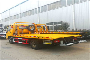 颍州区附近拖车救援搭电