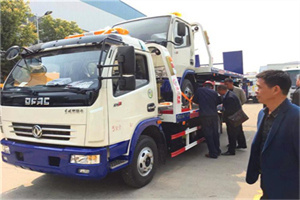 颍州区汽车道路救援拖车价格